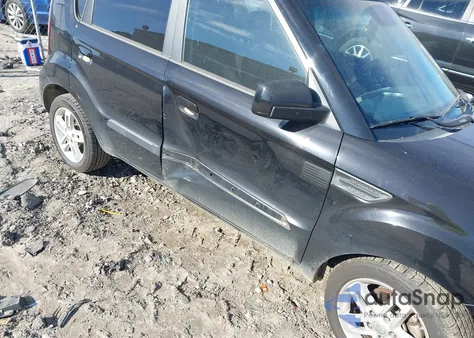 2010 Kia Soul + z USA, uszkodzony, nr VIN KNDJT2A21A7138694